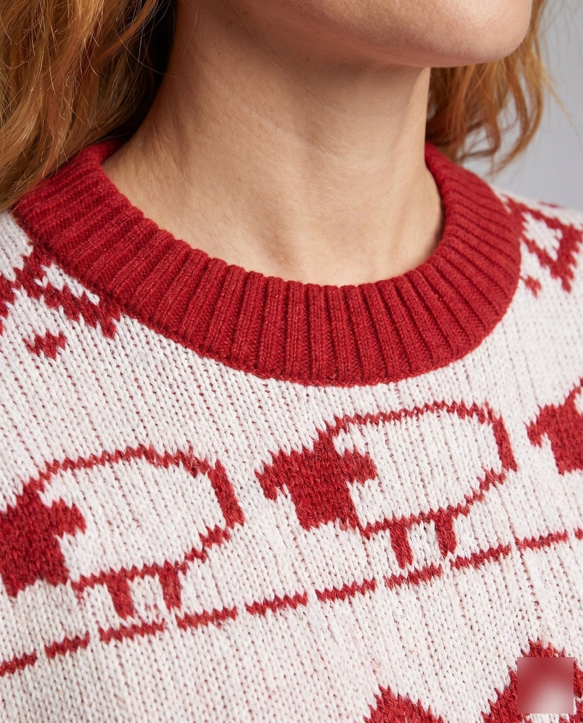 Women's knitted sweater with winter pattern and soft wearing comfort - Chichicherry